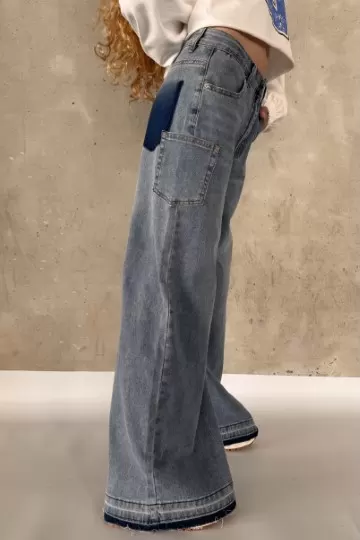 ג'ינס רחב לייקרה בצבע כחול